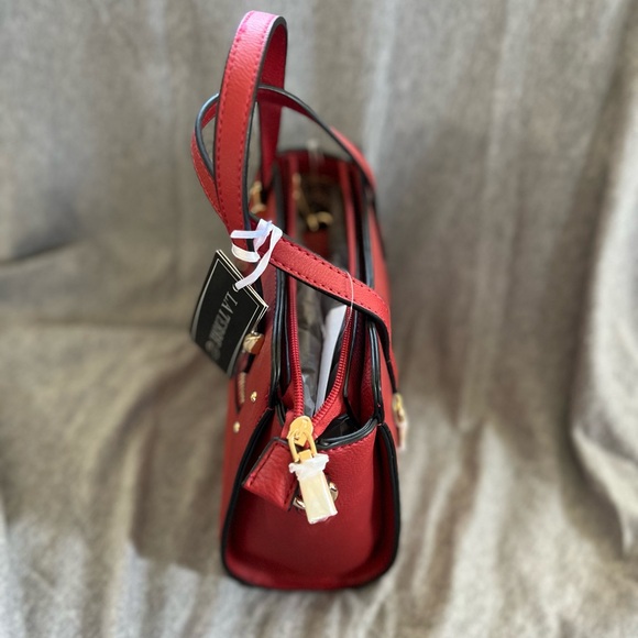 Red Handbag - Picture 7 of 16